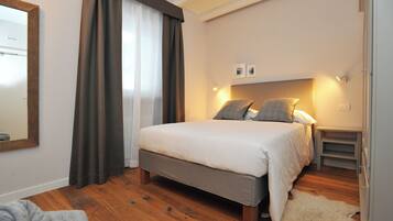 Double Room, Balcony