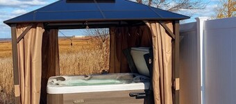 The Sapphire House with Deck in Revere Beach