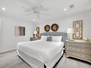 1 chambre, fer et planche à repasser, Wi-Fi gratuit, draps fournis
