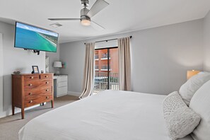 2 chambres, fer et planche à repasser, Wi-Fi gratuit, draps fournis