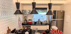 Fridge, microwave, oven, stovetop