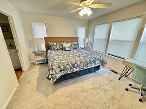 2 chambres, fer et planche à repasser, lit parapluie, Wi-Fi