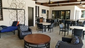 Dining - Favourite Days Villa (Davenport)