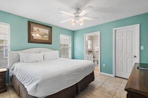 4 bedrooms, iron/ironing board, free WiFi, bed sheets