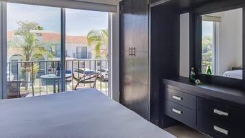 4 bedrooms, WiFi, bed sheets