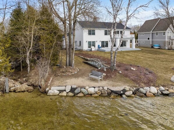 Exterior - Round Lake w/Lake Access (Harbor Springs)