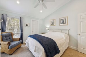2 dormitorios, tabla de planchar con plancha, wifi y ropa de cama