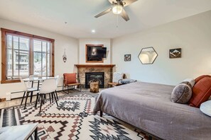 Bügeleisen/Bügelbrett, WLAN, Bettwäsche, Rollstuhlgeeignet