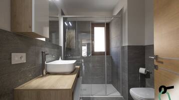 Apartment, Balcony | Bathroom