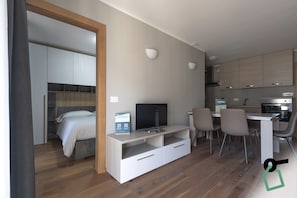 Apartment, Balkon | Wohnbereich