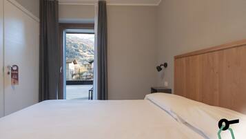 Apartment, Balcony | 1 bedroom, minibar, in-room safe, cribs/infant beds