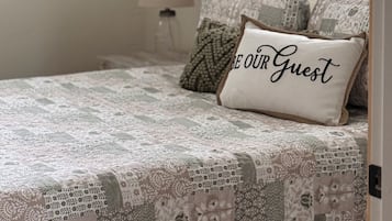 2 bedrooms, WiFi, bed sheets