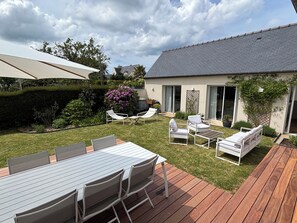 Outdoor dining - St Briac sur Mer, Beautifully renovated vacation home (Saint-Briac-sur-Mer)