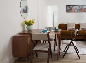 Dining - Brook Green stylish 2 bed (Greater London)