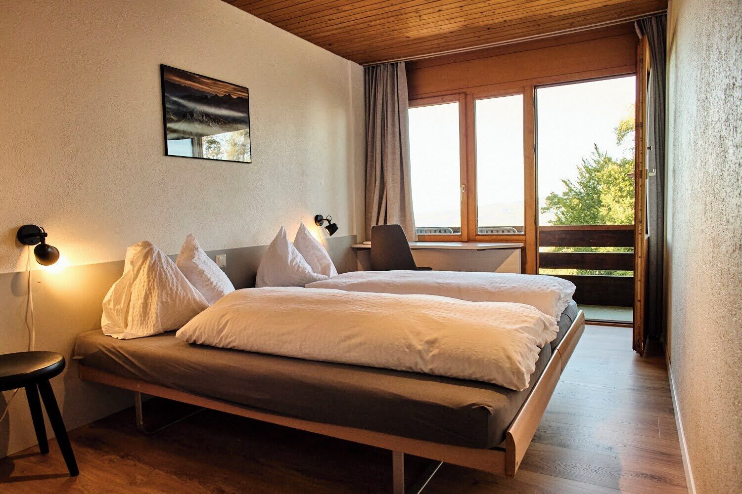 Free WiFi, bed sheets