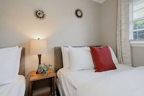 2 bedrooms, Internet, bed sheets