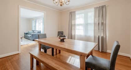 5 mins to Fort Jackson - The Wooded Hilltop Ranch