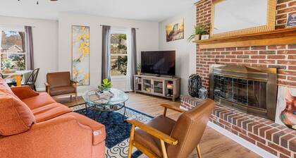 Large Private Yard, Near USC! - The Garnet Goliath