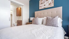 1 soverom, skrivebord, strykejern/-brett og wi-fi