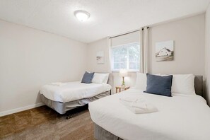 4 camere, accesso a Internet, lenzuola