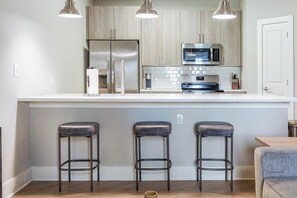 Fridge, dining tables - Landing | Chic 1BD, Pool, Clubhouse (Fort Myers)