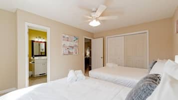 5 bedrooms, iron/ironing board, travel cot, Internet