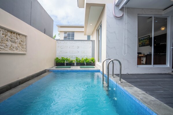 Pool - Modern Home w/ Private Pool Close to City Center and Nature (Bali)