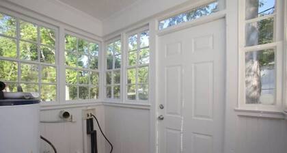 Near USC & Ft Jackson, WiFi & Pet Friendly!