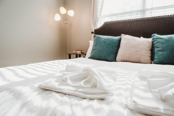 3 bedrooms, iron/ironing board, Internet, bed sheets