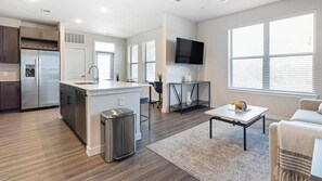 Interior - Landing | Chic 2BD, Clubhouse, Gym (San Antonio)