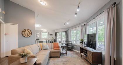 Octagonal Home & Wrap-Around Porch - Opulent Oasis