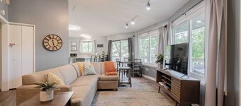 Octagonal Home & Wrap-Around Porch - Opulent Oasis