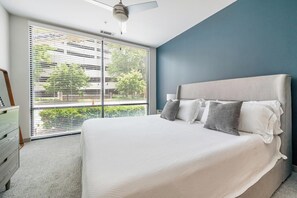 1 bedroom, desk, iron/ironing board, WiFi - Landing | Incredible 1BD, Gym, Clubhouse (Knoxville)