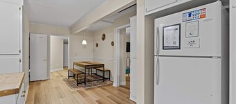 USC & Downtown Gem: Modern Family Home!