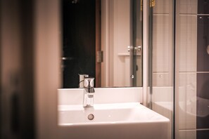 Habitación doble estándar, baño privado | Baño