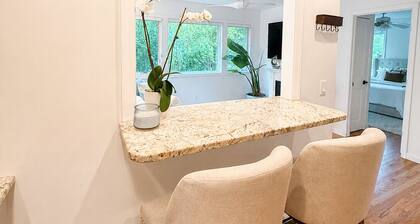 Hamptons Retreat • Hot Tub • Minutes to Beaches