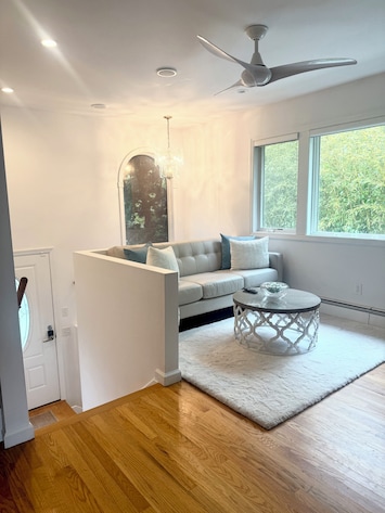 Image de l’hébergement Hamptons Getaway 3 Bed 2 Bath with Hot Tub
