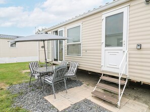 Outdoor dining - Bluebird (Clacton-on-Sea)