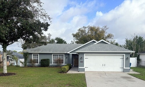 Quiet 2BR Coastal Getaway Near Pine Island Beach & Weeki Wachee