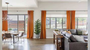 TV, fireplace, offices