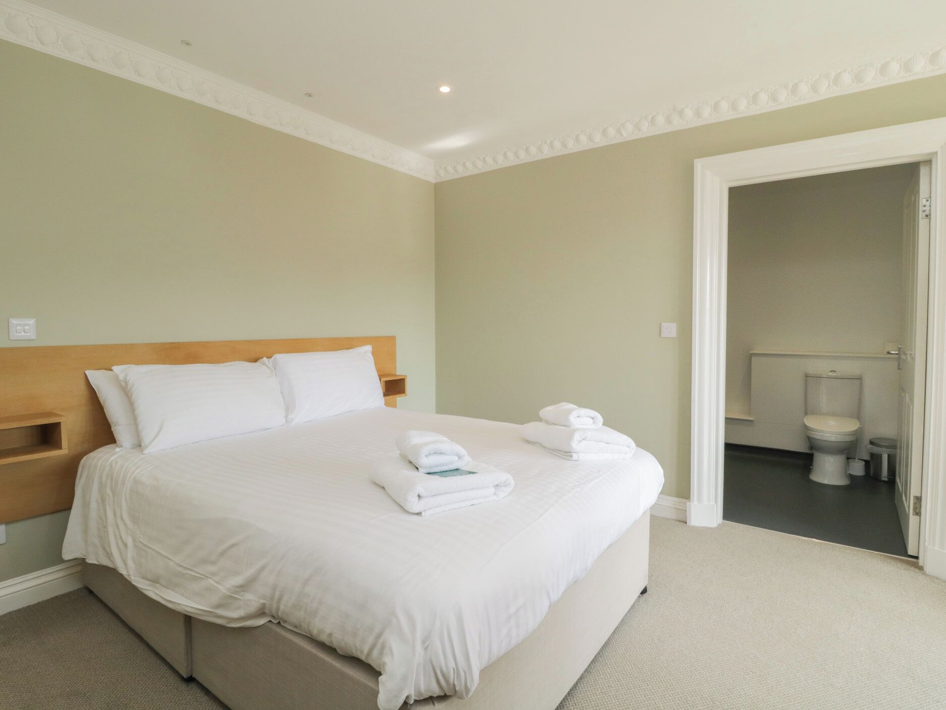 1 غرفة نوم وبديكورات فريدة لكل غرفة وطراز فريد لكل وحدة وواي فاي مجانًا