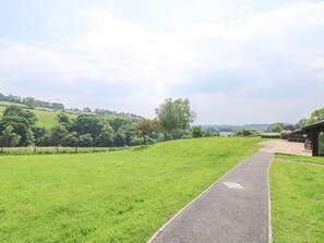 Property grounds - The Woodland Hideaway at Harcombe House (Newton Abbot)