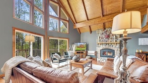 Living area - Secluded 3BR Cabin | Deck, Fire Pit, Fireplace (Salamanca)