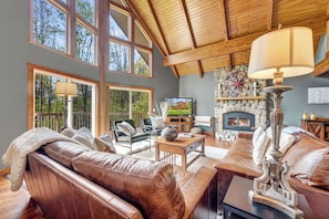 TV, fireplace - Secluded 3BR Cabin | Deck, Fire Pit, Fireplace (Salamanca)