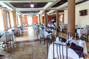 Restaurant - Jevine Hotel (Kampala)