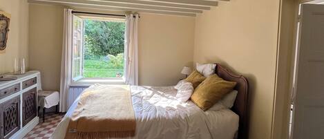 3 Schlafzimmer, Bügeleisen/Bügelbrett, Bettwäsche