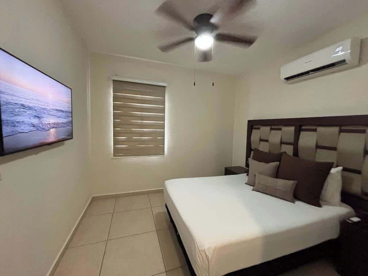 Family Getaway: Relaxing Pool & Convenient Parking - Puerto Vallarta