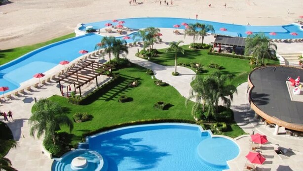 Pool - Venetian Beach Front & Mountain View, Great Location (Puerto Vallarta)
