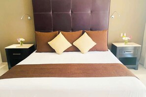 1 bedroom, iron/ironing board, travel crib, WiFi