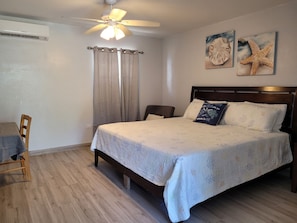 1 chambre, fer et planche à repasser, Wi-Fi, draps fournis